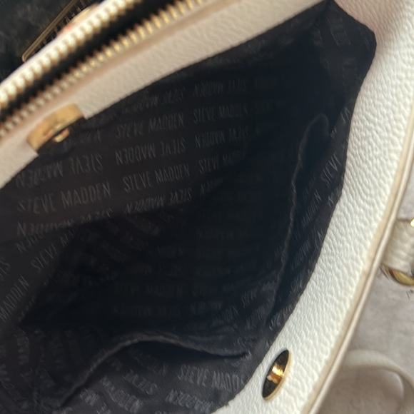 Steve Madden white purse, leather with long strap - Picture 12 of 12